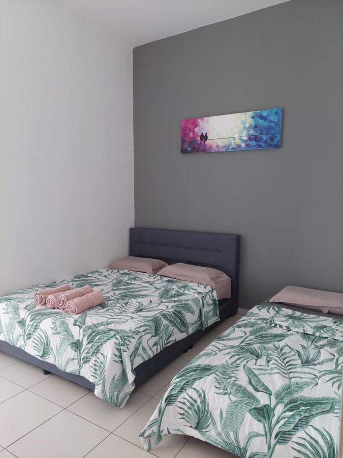 Lecamar Staycation Bukit Katil Malacca Esterno foto